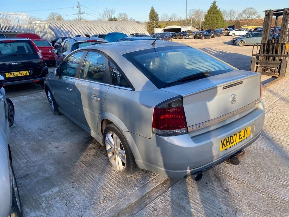 Продажа Opel Vectra 1.8 (140Hp) (Z18XER) FWD MT по запчастям