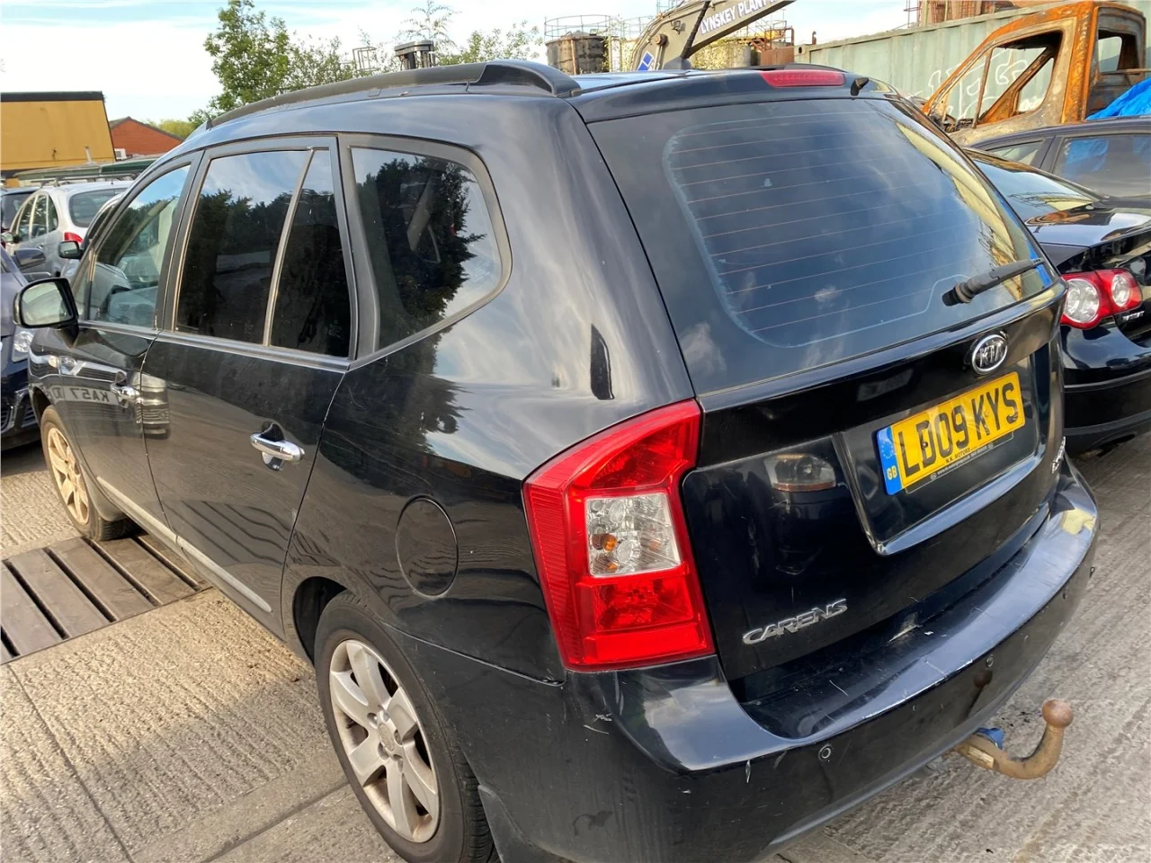 Продажа Kia Carens 2.0D (140Hp) (D4EA) FWD MT по запчастям