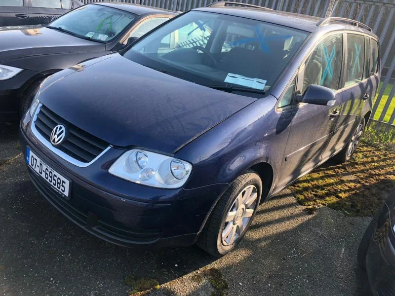 Продажа Volkswagen Touran 1.9D (105Hp) (BLS) FWD AT по запчастям