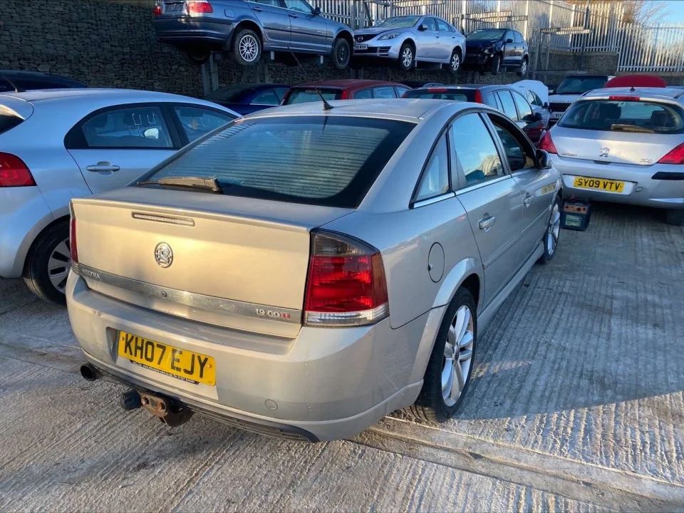 Продажа Opel Vectra 1.8 (140Hp) (Z18XER) FWD MT по запчастям