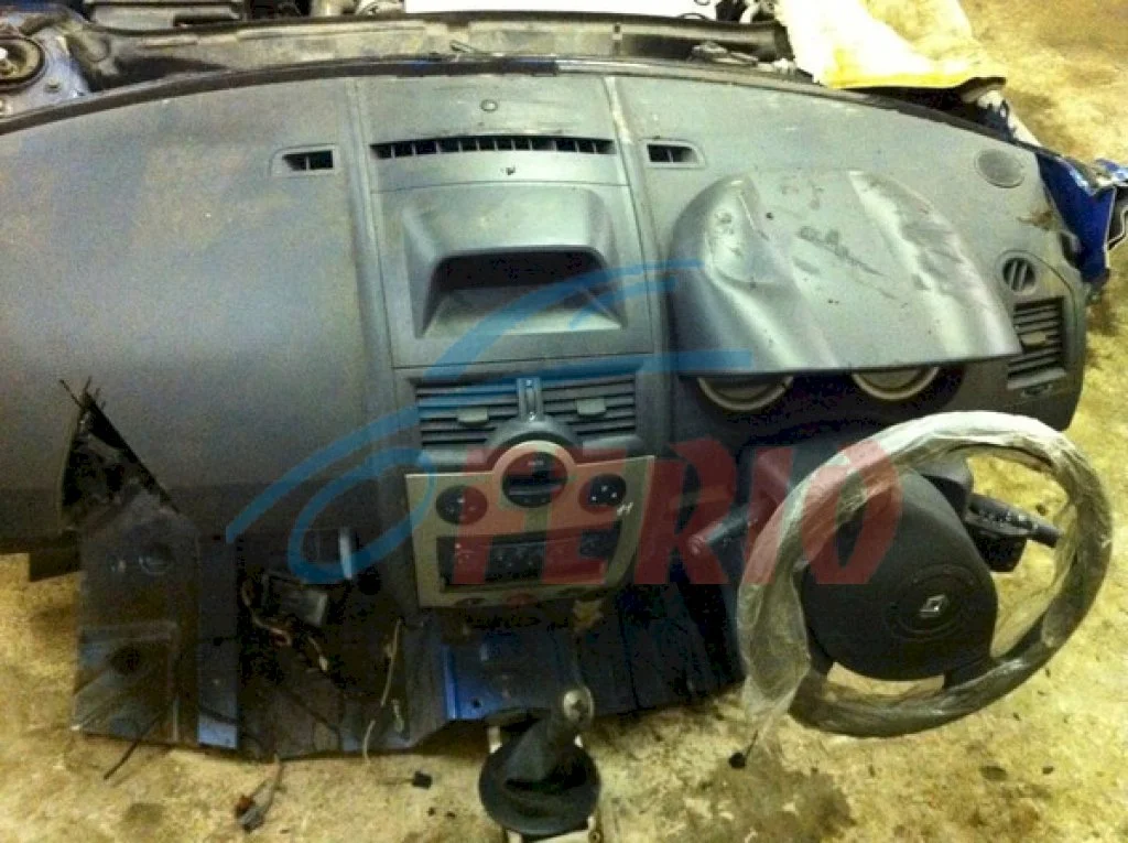 Продажа Renault Megane 1.6 (115Hp) (K4M 760) FWD MT по запчастям
