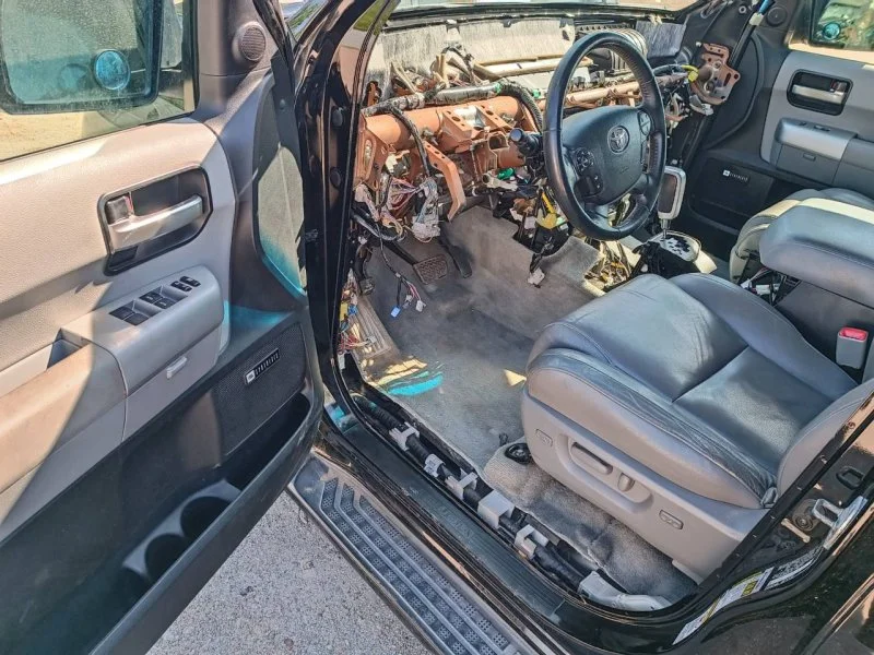 Продажа Toyota Sequoia 5.7 (381Hp) (3UR-FE) 4WD AT по запчастям