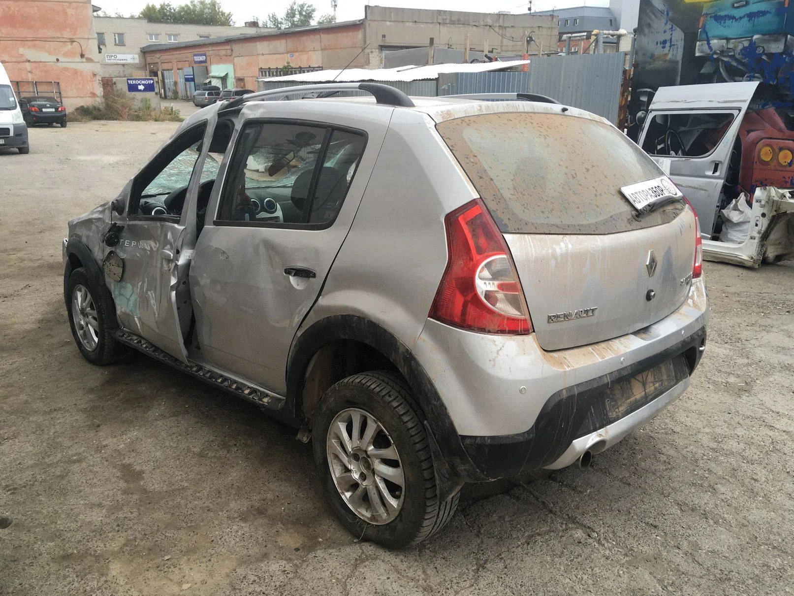 Продажа Renault Sandero Stepway 1.6 (84Hp) (K7M 710) FWD MT по запчастям