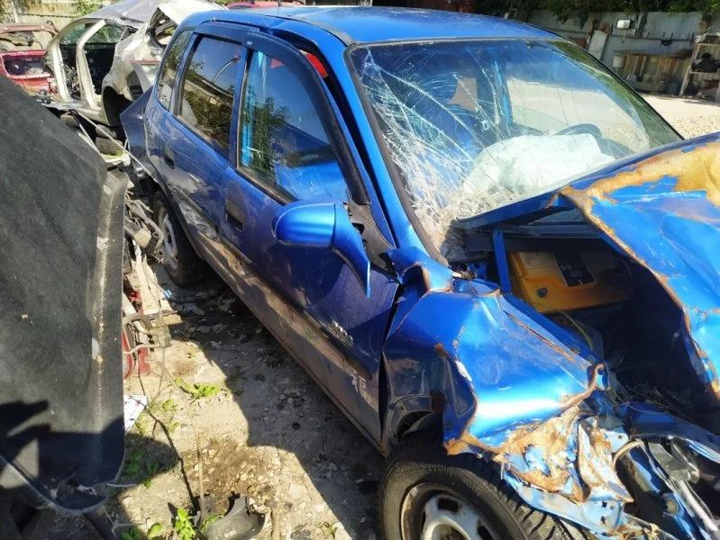 Продажа Opel Corsa 1.4 (86Hp) (C14SEL) FWD MT по запчастям