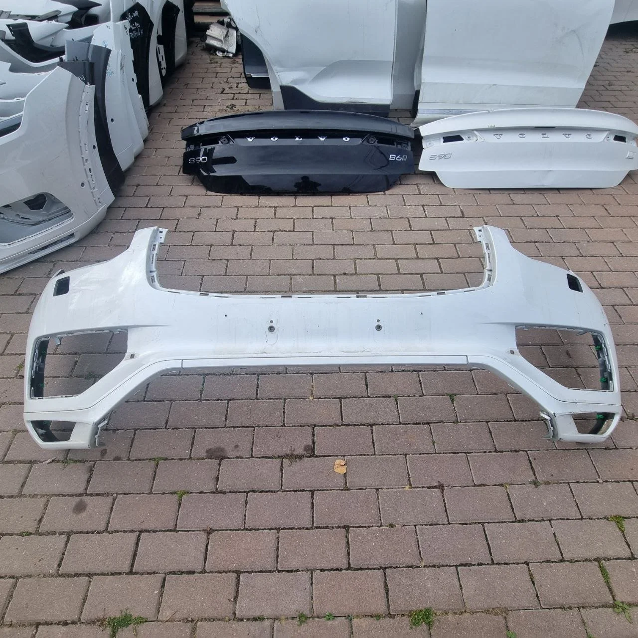 Бампер передний для Volvo XC90 2015+ Volvo XC90 II L 2014-2019 Volvo XC90 II L rest 2019+