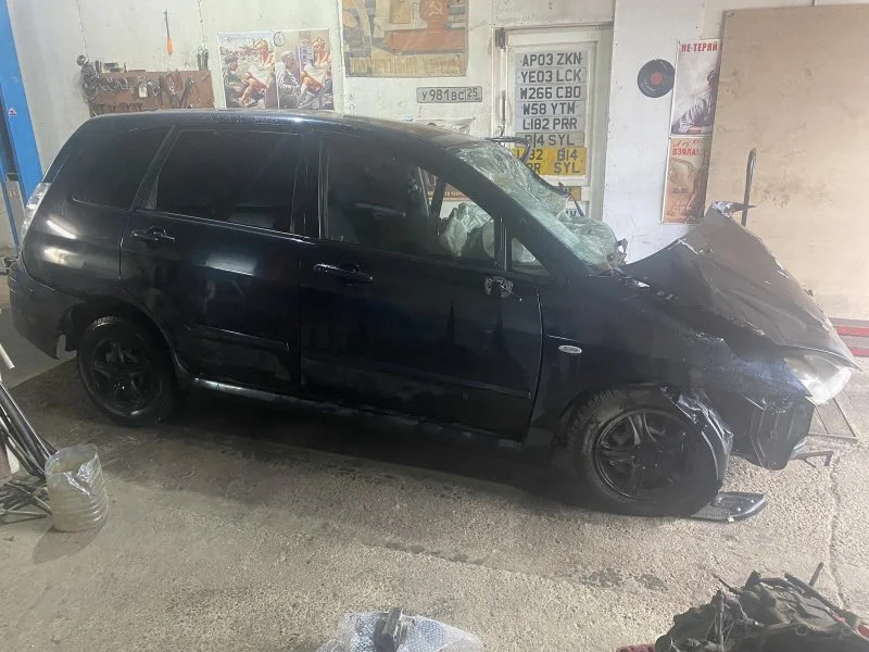 Продажа Suzuki Liana 1.6 (107Hp) (M16A) FWD MT по запчастям