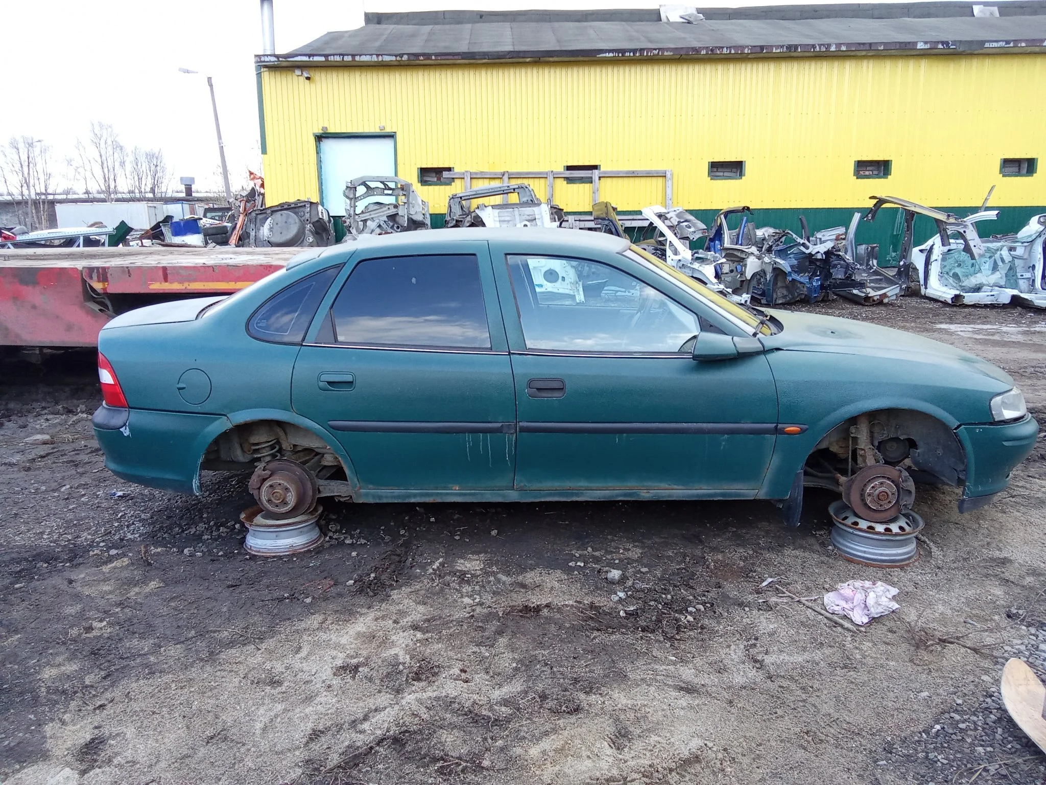 Продажа Opel Vectra 1.8 (115Hp) (X18XE) FWD MT по запчастям