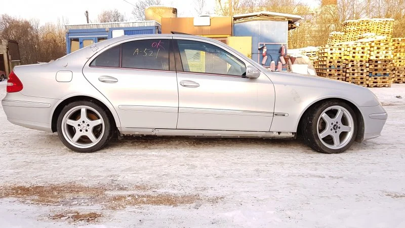 Продажа Mercedes-Benz E class 3.2 (224Hp) (112.949) RWD AT по запчастям