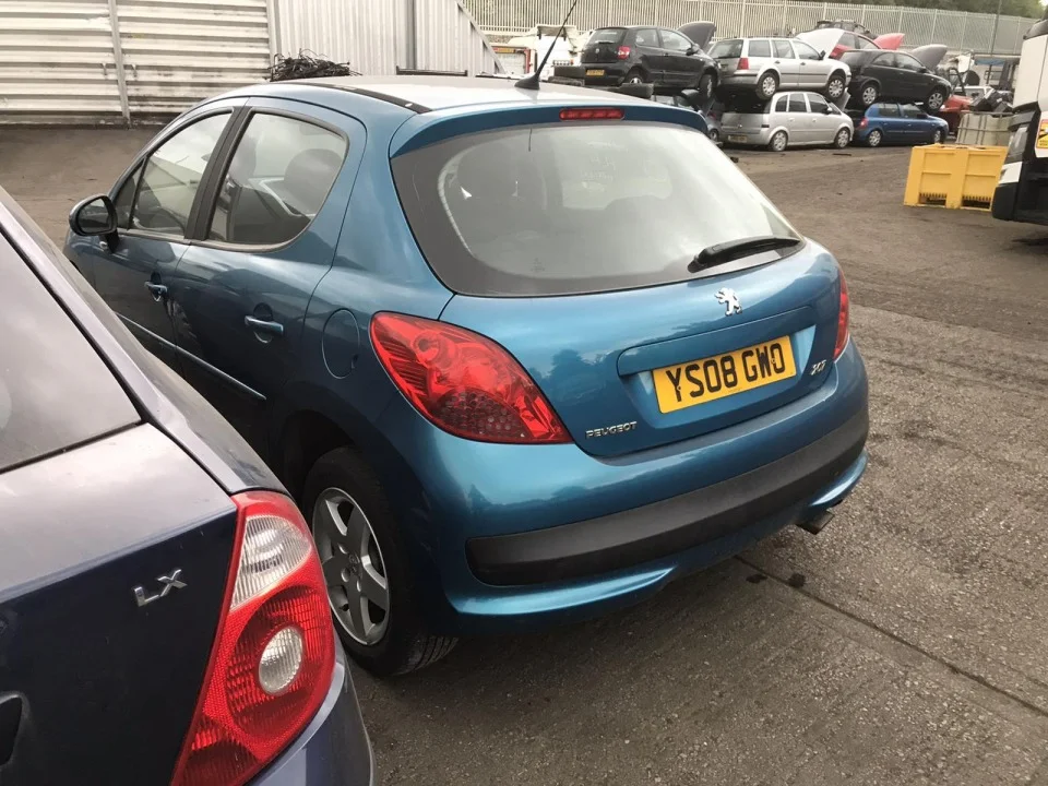 Продажа Peugeot 206 1.4 (88Hp) (ET3J4) FWD MT по запчастям