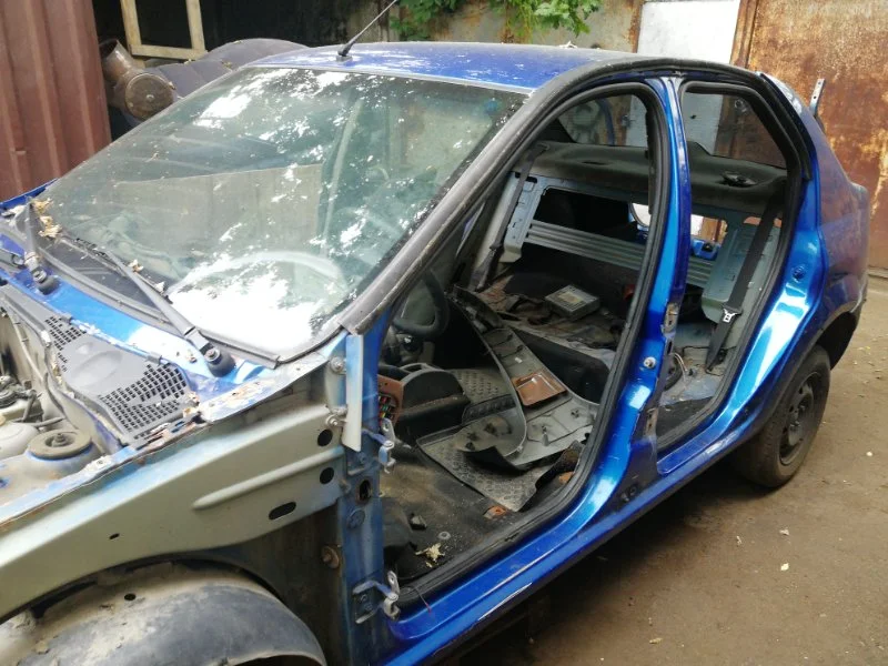 Продажа Renault Logan 1.6 (84Hp) (K7M 710) FWD MT по запчастям