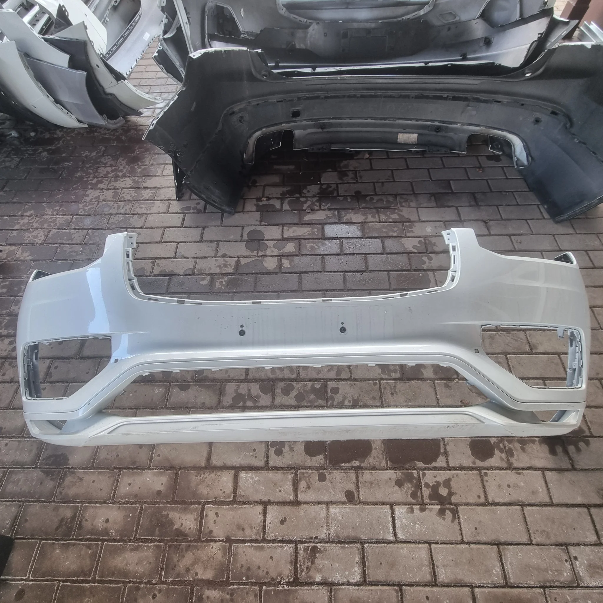 Бампер передний xc90 (31690641)