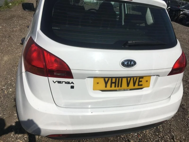 Продажа Kia Venga 1.4 (90Hp) (G4FA) FWD MT по запчастям