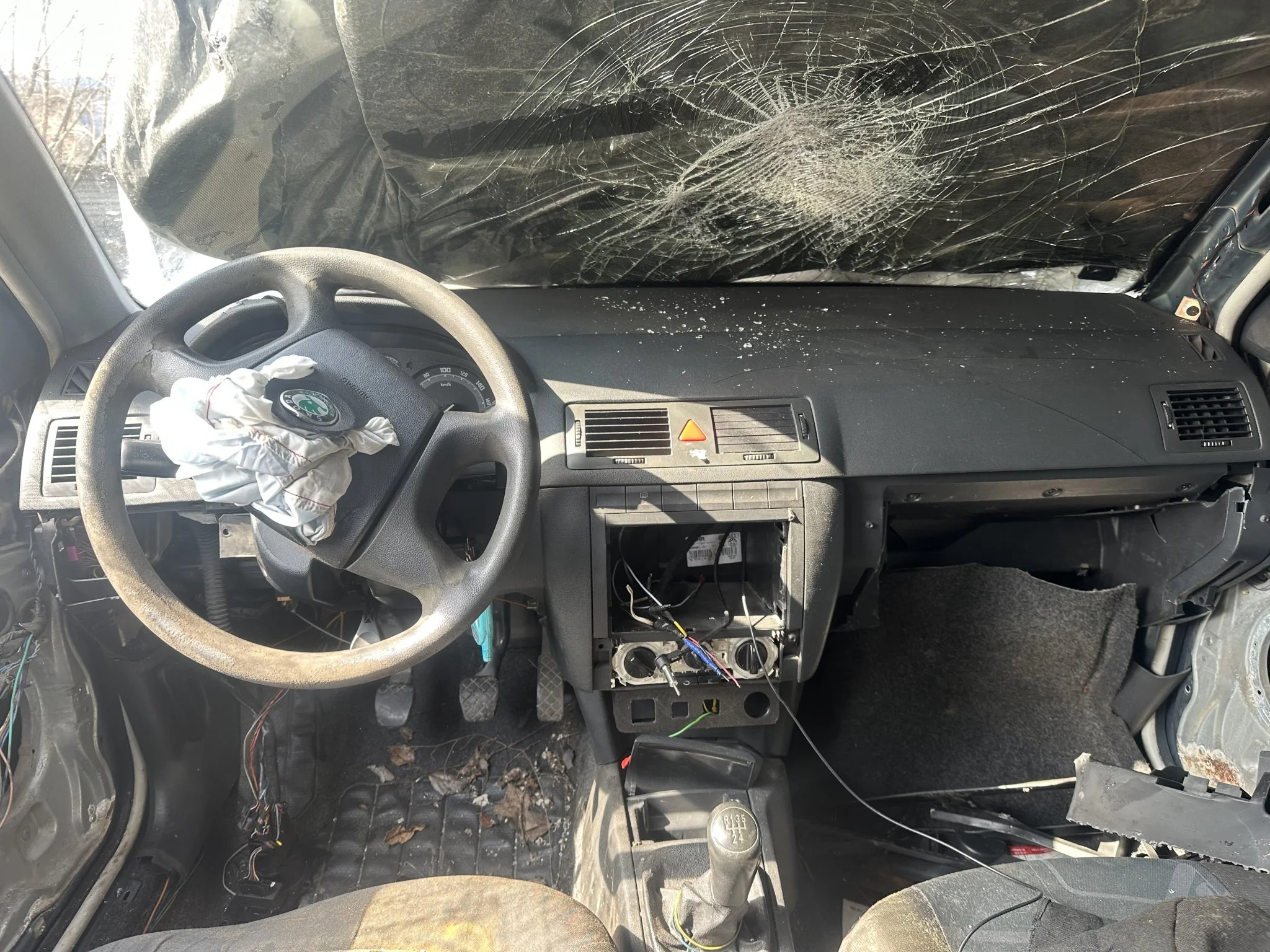 Продажа Skoda Fabia 1.2 (64Hp) (BME) FWD MT по запчастям