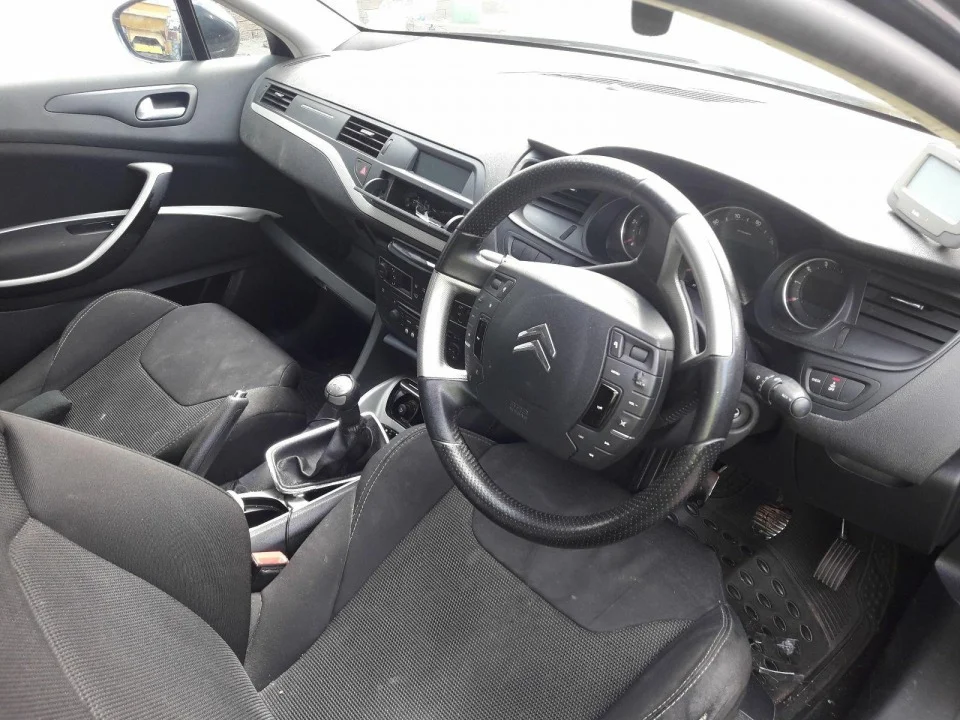 Продажа Citroen C5 1.8 (125Hp) (EW7) FWD MT по запчастям