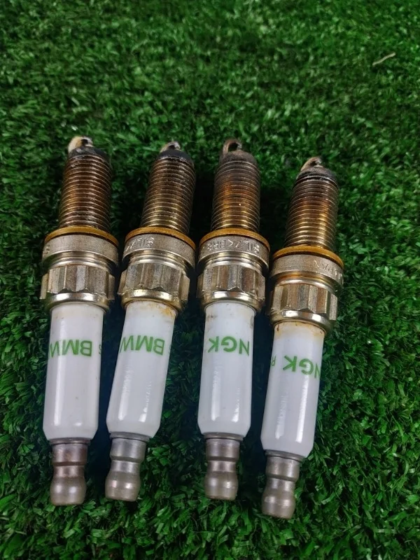 Свеча зажигания BMW 330i F30