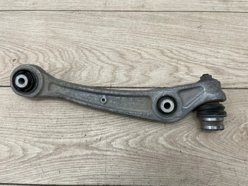 Несущий рычаг Audi A6 2011-2018 4G