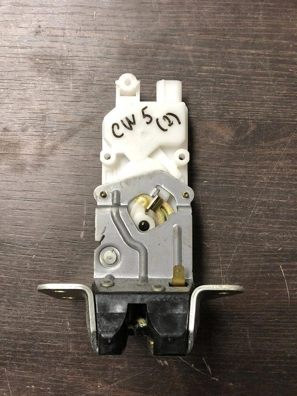 Б.у. замок багажника MITSUBISHI OUTLANDER XL CW4W MITSUBISHI OUTLANDER XL CW4W