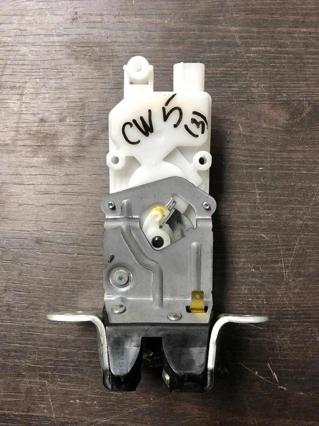 Б.у. замок багажника MITSUBISHI OUTLANDER XL CW4W MITSUBISHI OUTLANDER XL CW4W