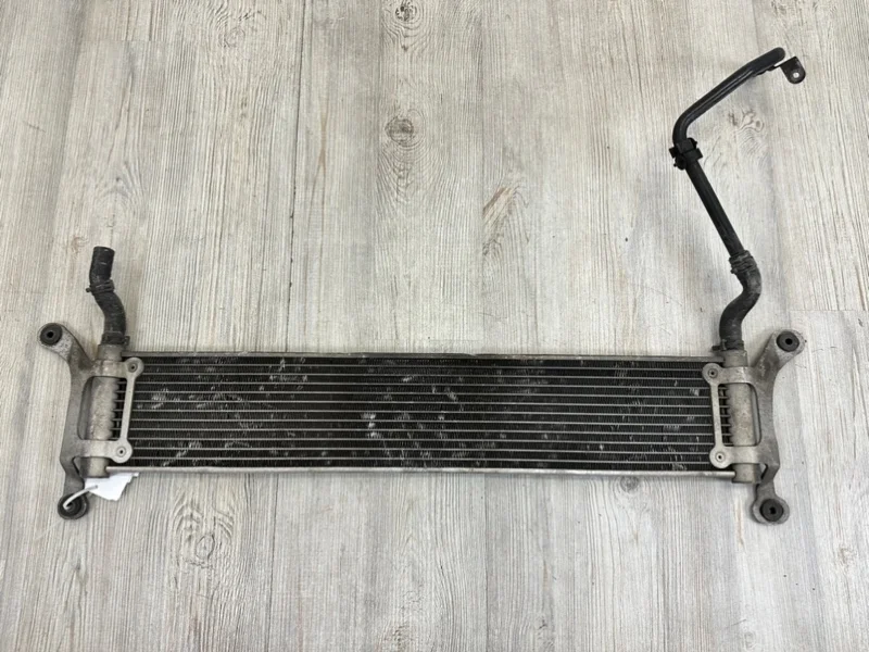 Дополнительный радиатор системы охлаждения Audi Q7 2007-2015 4L