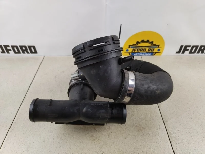 Патрубок интеркулера Land Rover Range 4 2013 L405