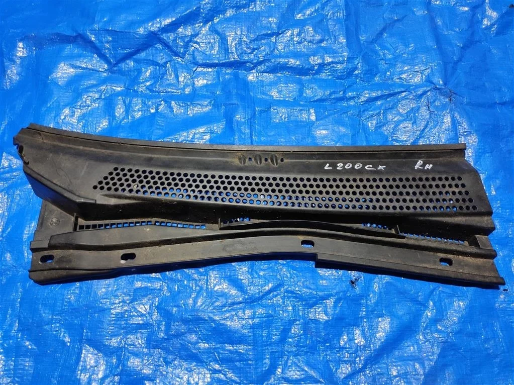 Б.у. жабо MITSUBISHI L200 KB4T MITSUBISHI L200 KB4T