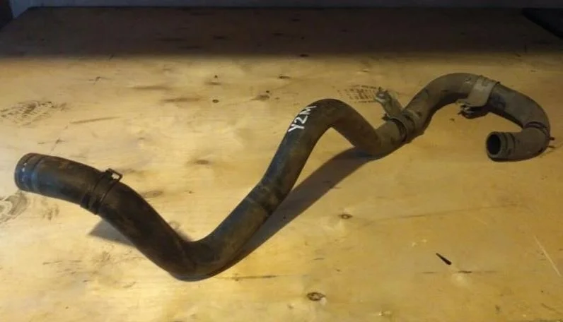 Б.у. патрубок радиатора MITSUBISHI LANCER CY2A MITSUBISHI LANCER CY2A