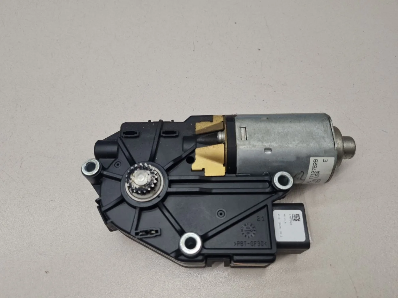 Моторчик люка для Mercedes GL-klasse X164 2006-2012