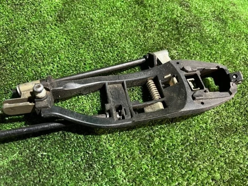 Кронштейн ручки BMW E46