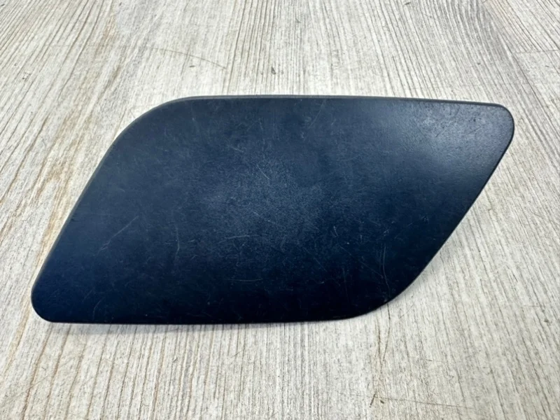 Крышка форсунки омывателя фар Audi Q7 2007-2010 4L