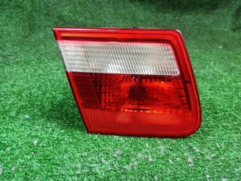 Фонарь в крышку багажника BMW E46