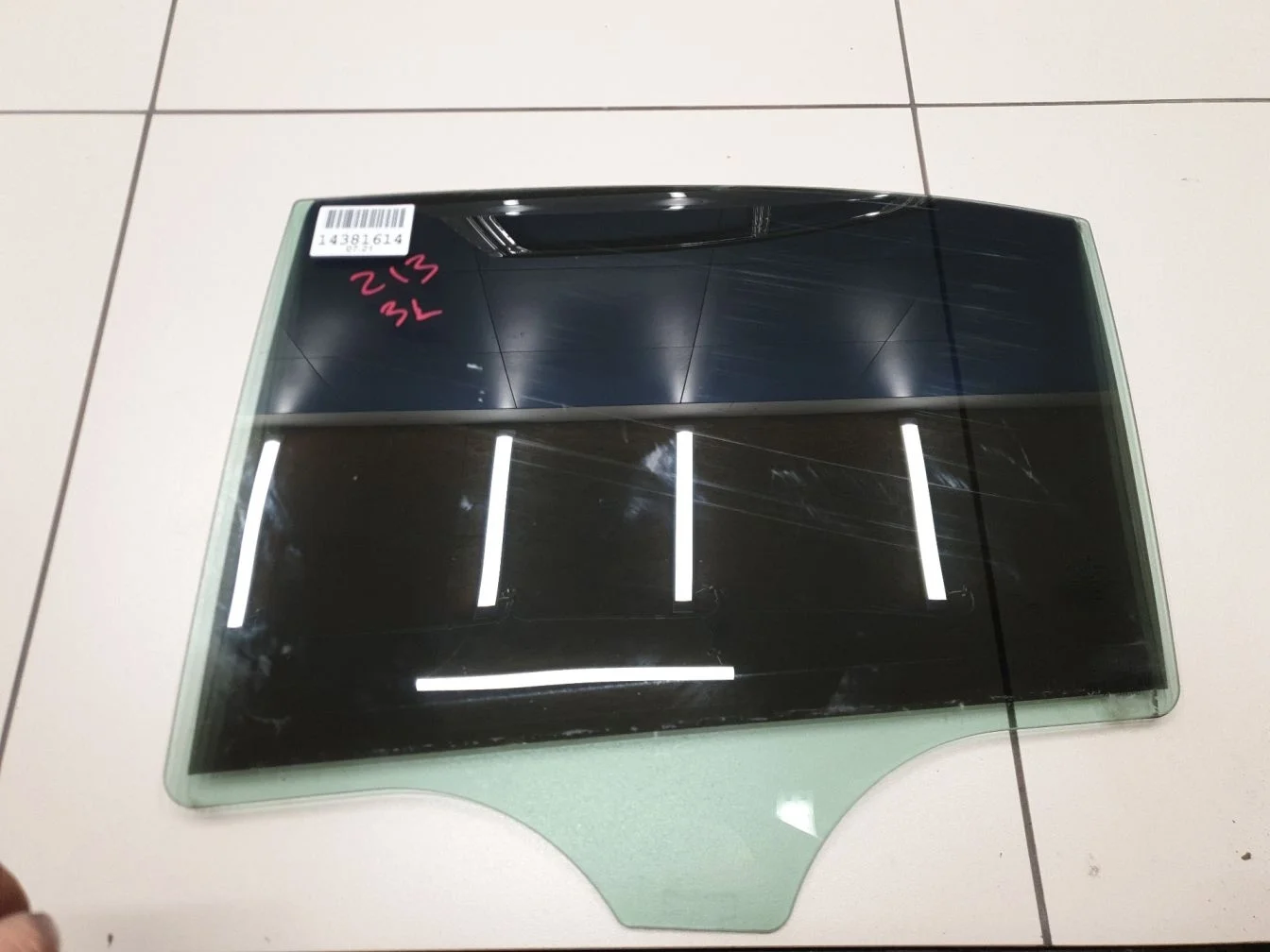Стекло двери задней левой для Mercedes E-klasse W213 2016-