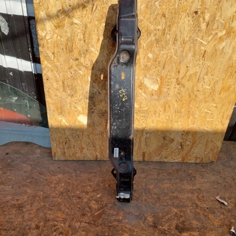 Усилитель бампера BMW F20