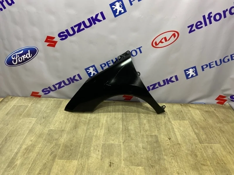 Крыло Peugeot 3008 2010г