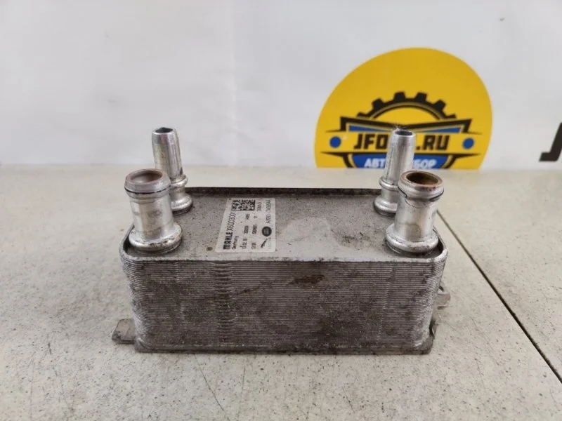 Радиатор масляный Land Rover Range 4 2018 L405