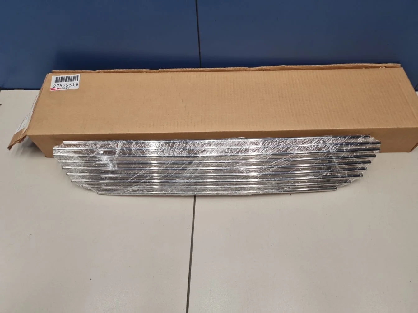 Решётка в бампер центральная для Hyundai Solaris 2010-2017