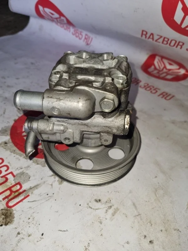 Насос гидроусилителя руля Audi A4 2009 8K2