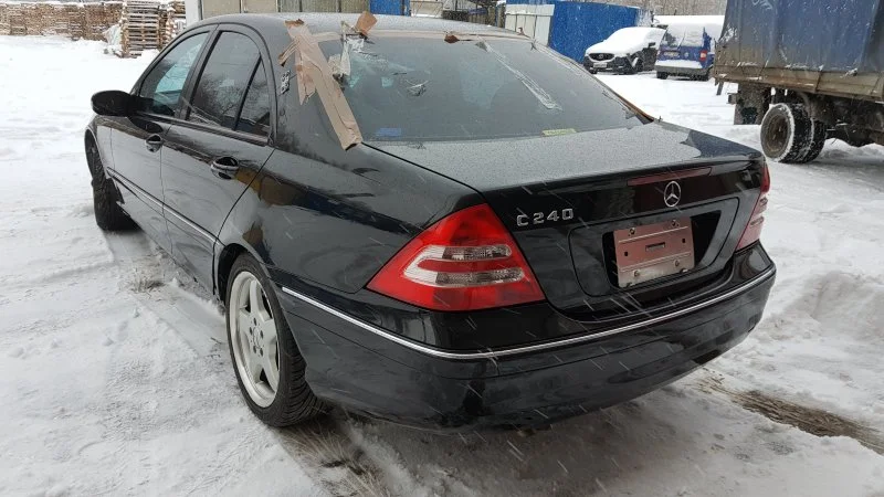 Продажа Mercedes-Benz C class 2.6 (170Hp) (112.912) RWD AT по запчастям