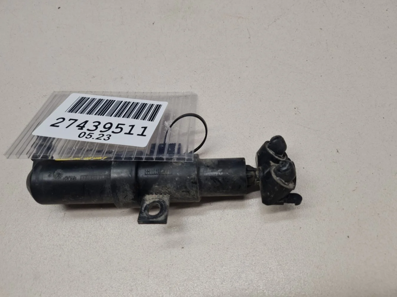 Форсунка омывателя фары левая для Volkswagen Passat B6 2005-2010