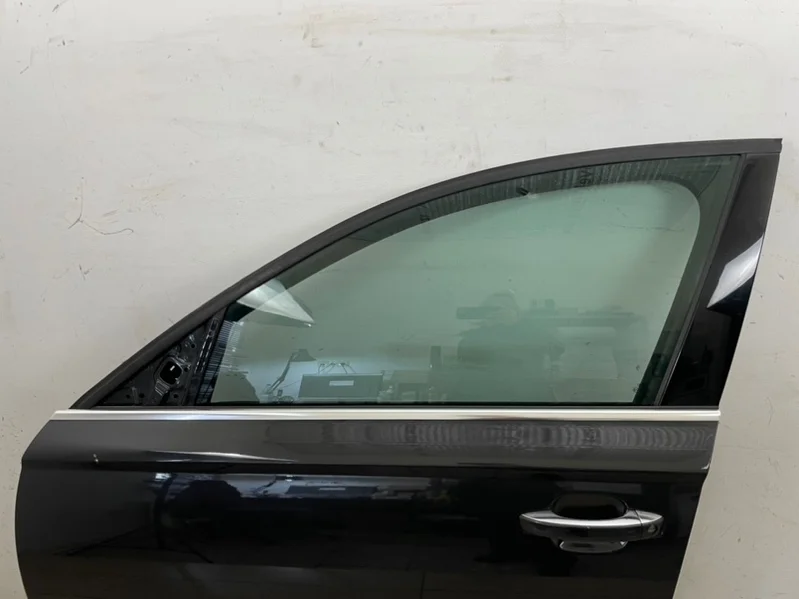 Молдинг двери верхний Audi A6 2011-2018 4G