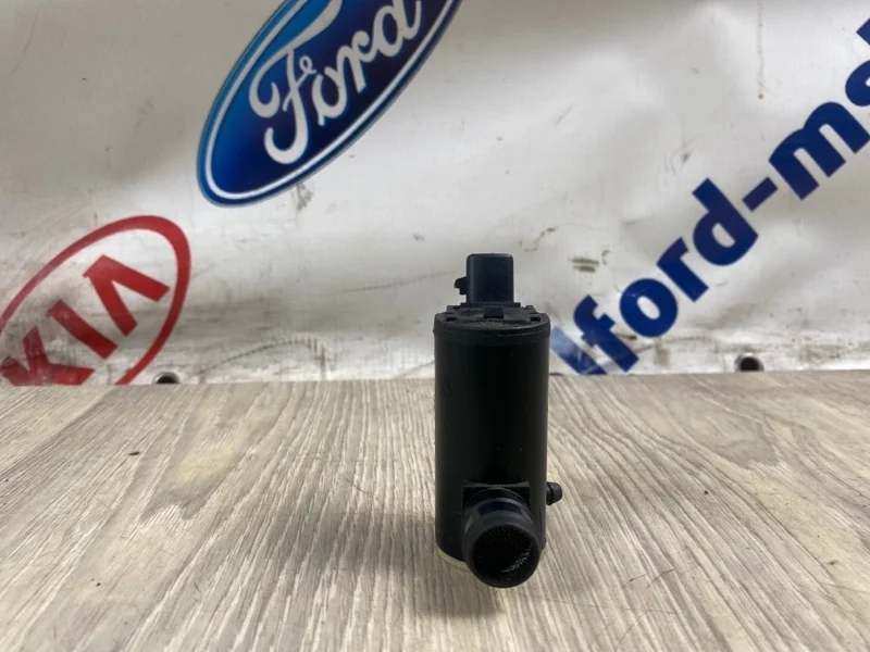 Насос бачка омывателя KIA SPORTAGE 2010-2013г