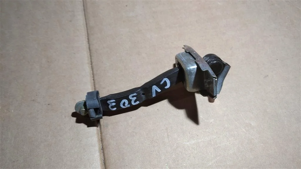Б.у. ограничитель двери TOYOTA CAMRY V30 TOYOTA CAMRY V30