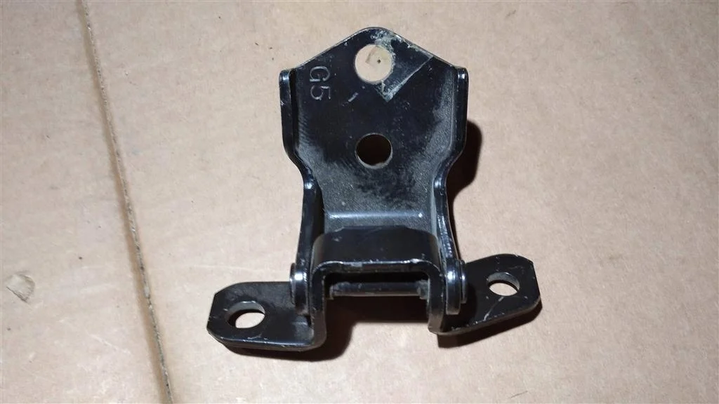 Б.у. петля двери MAZDA MAZDA 6 GH MAZDA MAZDA 6 GH