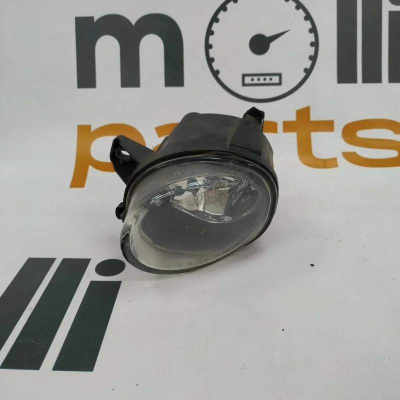 Фара противотуманная Audi Q3 2013 8U