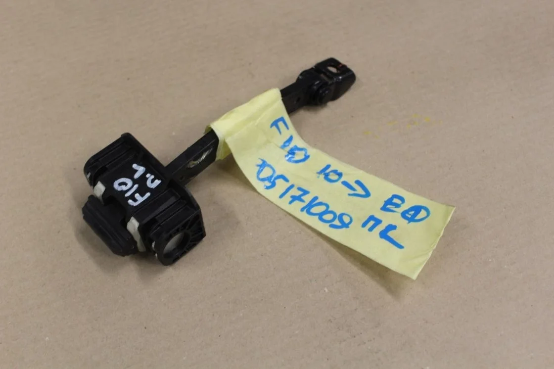 Ограничитель двери передней для BMW 5 F10 2009-2017