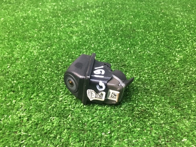 Камера заднего вида BMW F10