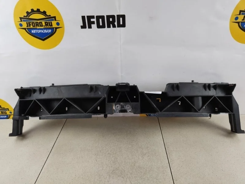 Кронштейн бампера Citroen C3 Picasso 2010