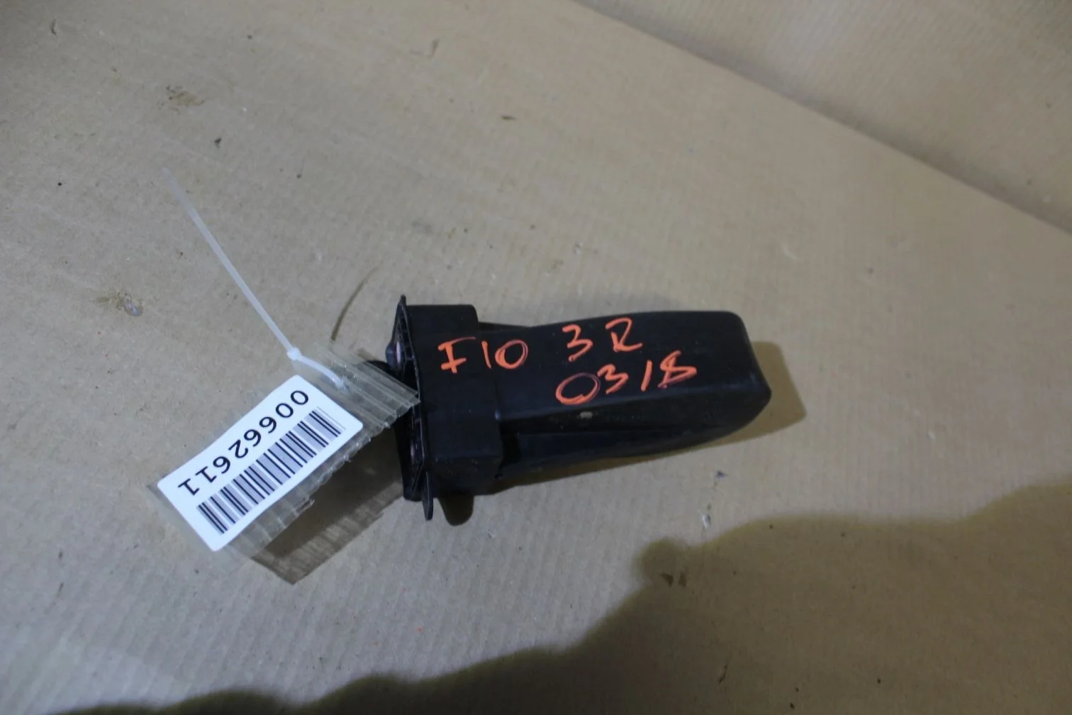 Ограничитель двери задней правой для BMW 5 F10 2009-2017