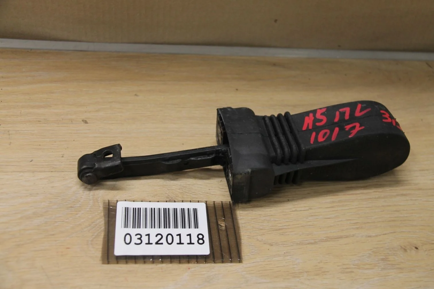 Ограничитель двери передней левой для Audi A5 S5 8T Coupe Sportback 2008-2016