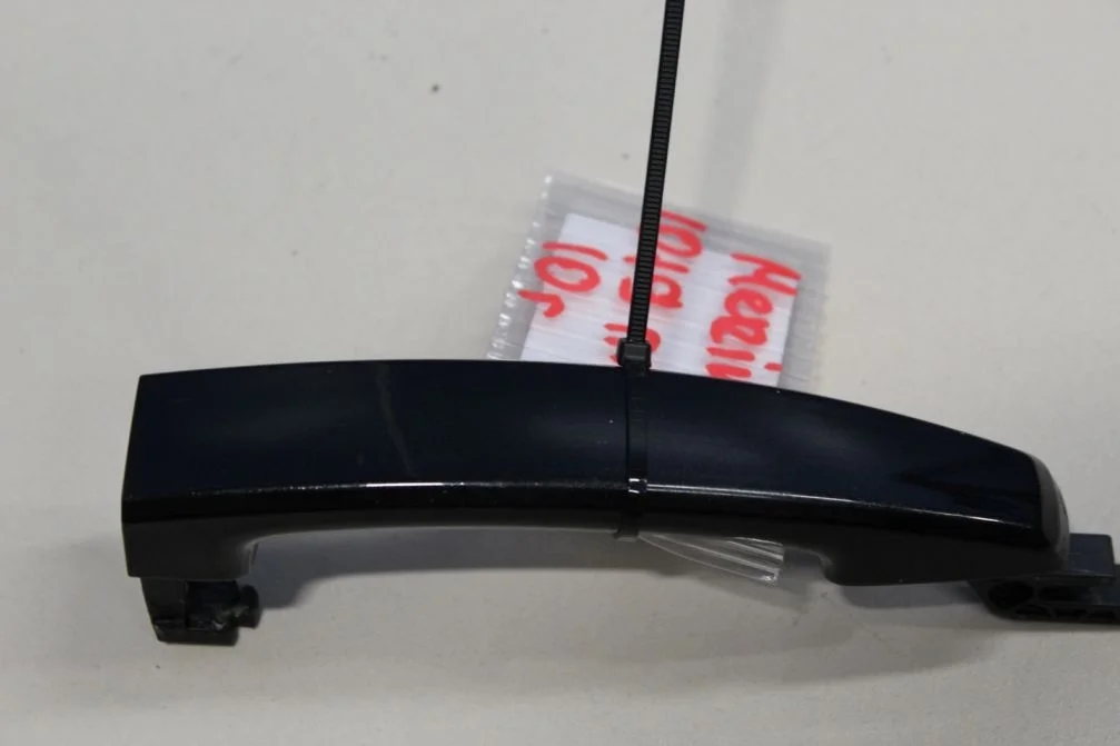 Ручка двери нaружная правая передняя для Opel Meriva B 2010-2018