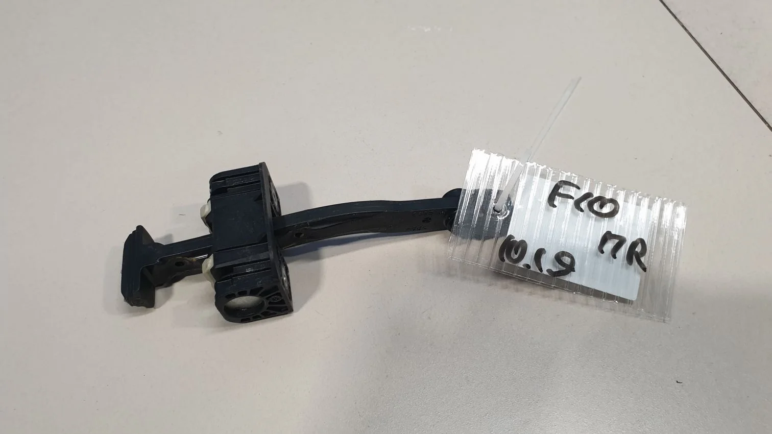 Ограничитель двери передней для BMW 5 F10 2009-2017